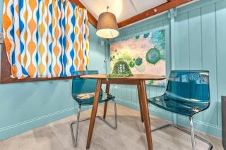 Vitner Cottage: Hot tub-Pet friendly-10-Mins to Downtown! - 9