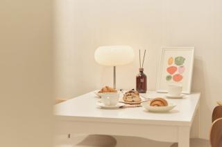 New, Hongdae & Mangwon Market, Han River Park , 2BR 3QB, 3min to subway station - Seul - 1