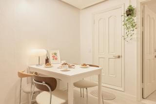 New, Hongdae & Mangwon Market, Han River Park , 2BR 3QB, 3min to subway station - Seul - 7