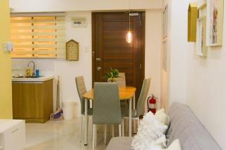 Casa - City Meets The Island Glow One-Bedroom Hideaway - 3