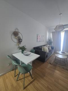 Lazuli Sea View Beachfront- Ap 61 - 9