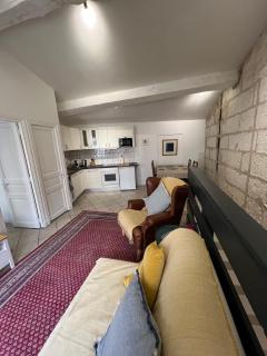 Entire house city center reserved parking - 2