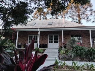 Private 4 Bedroom House Amongst the Bunyas - 0