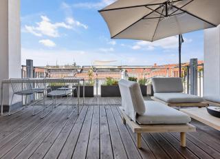 Stunning 120m2 Penthouse Terrace Best Area - 9