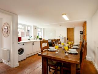 Charming Coach House Private Garden & Workspace Pass The Keys - Nottingham - 9