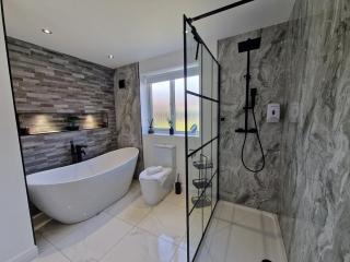 Family Retreat, 6 bedrooms, sleeps 12 Near National Park And Bike Park Wales - 9