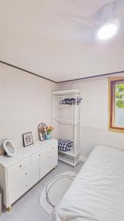 Seodamjae - Cozy 2 Bedroom Seodaemun Station Sleeps 6 - 6