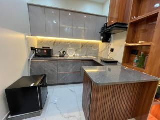 Luxury Studio Retreat - 6