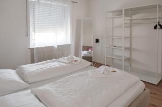 Skyrise Apartments - Stilvolles Apartment mit Küche & Balkon - 1