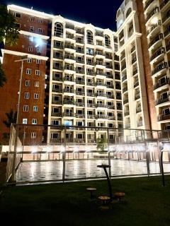 condo monarch parksuiets manila - 9