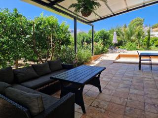Casa con piscina privada y vistas - 1