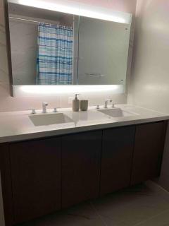 Richmond 2BR Fully Furnished 5 Min Walk to Walmart and Dining - 5