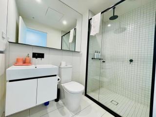 Comfy Unit in front of Crown with Free Parking - 4