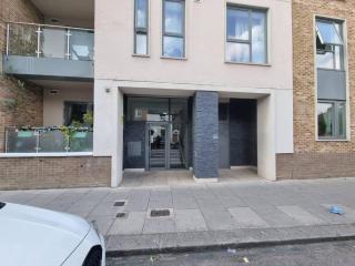 Sweet Ivy 1 Bedroom Tottenham - 3