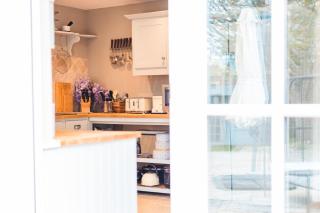 Lavender Cottage - 2