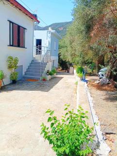 Nature House Vlatos - 1