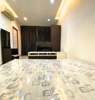 Cozy Nest Near Downtown - 4