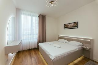 Beautiful One Bedroom With Free Breakfast and Parking - 3