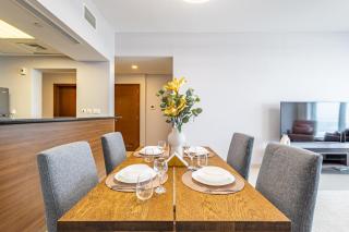 Great 1 BDR in the Iconic Gate Tower - 5 min to ADGM, Cleveland, Galleria or Beach - High Floor - Heart of Al Reem Island - 6