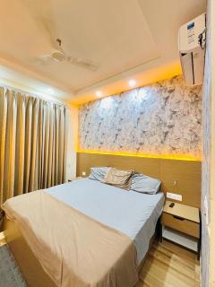 Week days - Greater Noida - 1