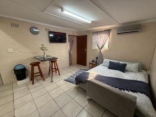 Whale's Cove - Amanzimtoti - 3