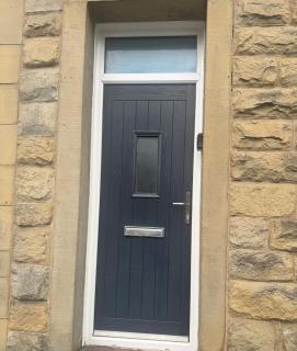 The Valley View Apartment - 1