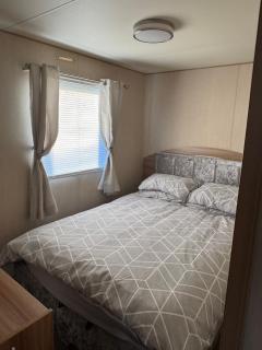 Marine Holiday Park - D&G Caravan - Rhyl - 0
