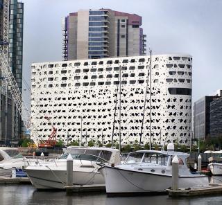 MC1116 -Chic 1BR Apt by the Harbour Docklands Free Parking - 5