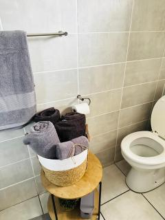 Morden Apartment near OR Tambo Airport - Boksburg - 8