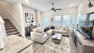 Perdido Retreat - Modern Luxury 4BR Home - Walk to Beach! - 0