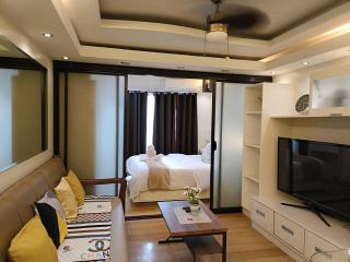 1bedroom cozy One oasis condo fully furnished - 1
