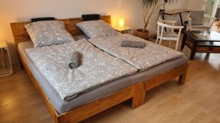 Appel - - 7