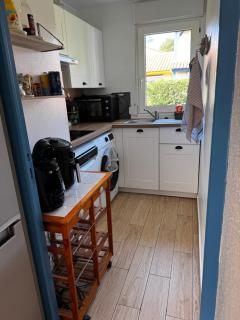 Maisonnette au calme, résidence piscine et wifi, lac, océan - 4
