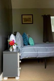 Foxhill - - 4