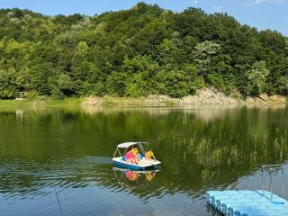 Jezero Sniježnica - Vikendica - 1