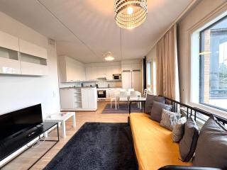 3-Bedroom Apartment with Sauna, balcony, FREE parking - 5