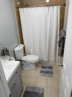 Gigi's luxurious Arora Hills 2 BdRm, 2 Baths Apt - 2