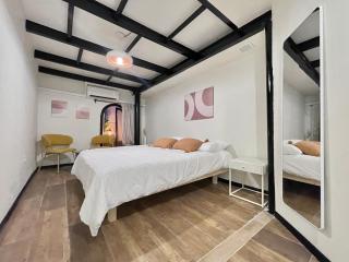 The Urban Chalet - Tel Aviv - 0
