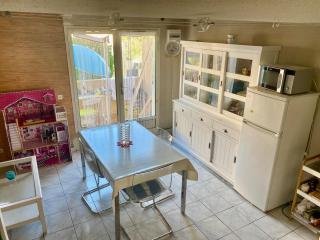 Mahélia, T3 climatisé en bord de mer et lac pour 7 personnes - 2