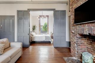 Historic Islington Townhouse with Courtyard Garden - 3