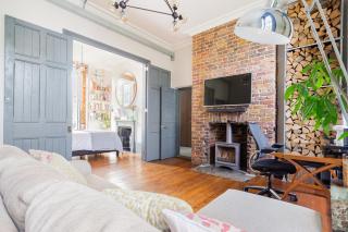 Historic Islington Townhouse with Courtyard Garden - 6