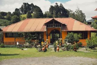 Las Orquídeas Runtun - Baños - 1