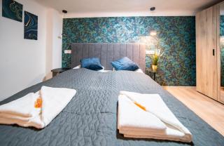 Blue Velvet Suite - 4