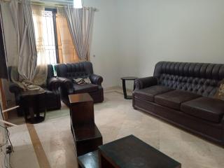 Luxury Corner Cottage Guest House on Main Road G11 - 2