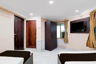 Hotel O AK International Hotel - 1