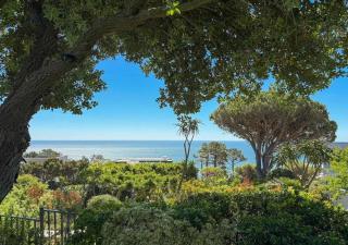 Gryphon House Camps Bay - 0