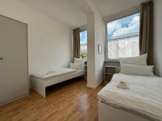 Zentrale Wohnung bis 10 Personen - 8