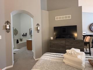 Unwind in Style in this stunning townhome retreat - 8