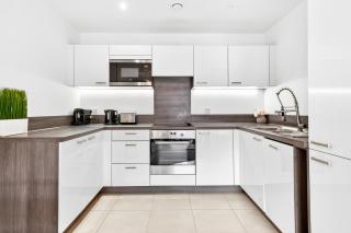 Stylish 2BR Flat near Catford Station - Easy Access to Central London - 2