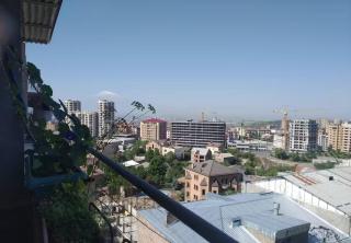 Cosy green room with nice view - 9